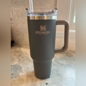 40oz Stanley cup